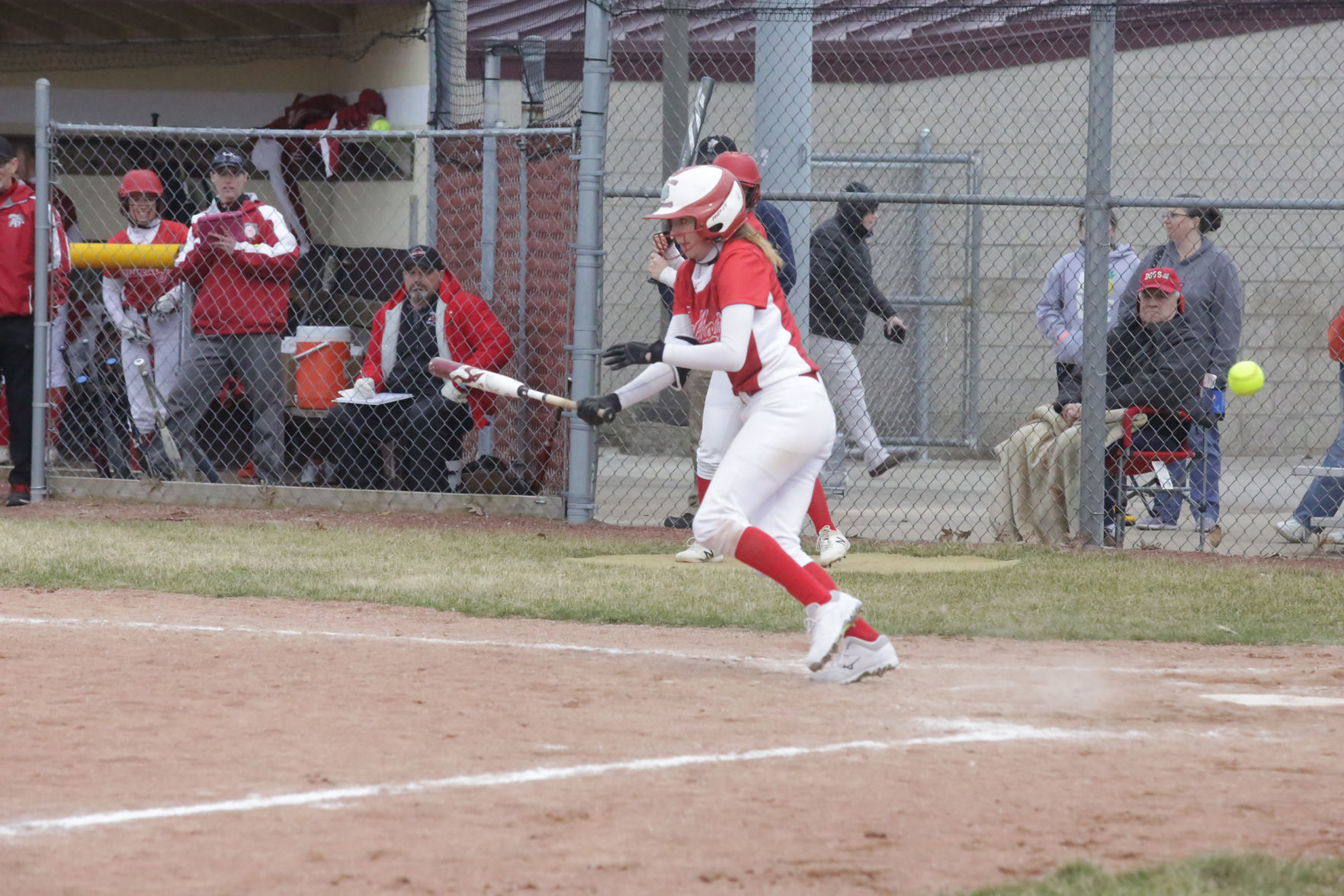 Gallery Bulldogs vs Trojans in softball